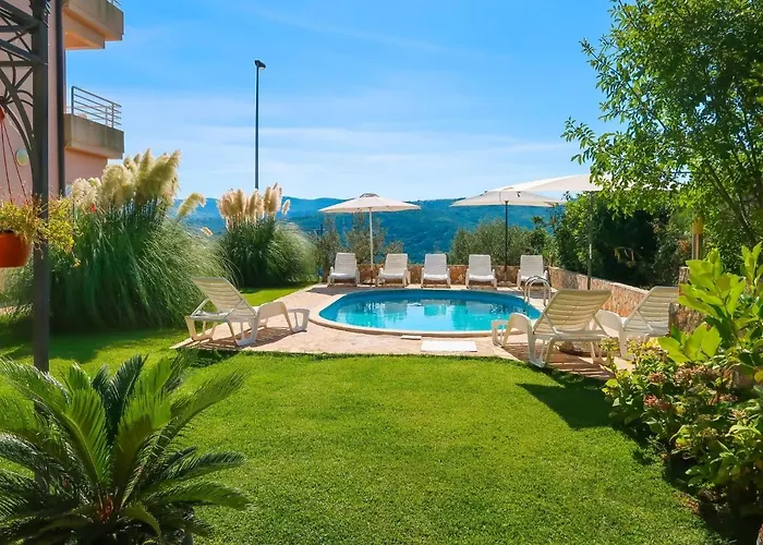 Apartment Chantal - Rac150 By Interhome
