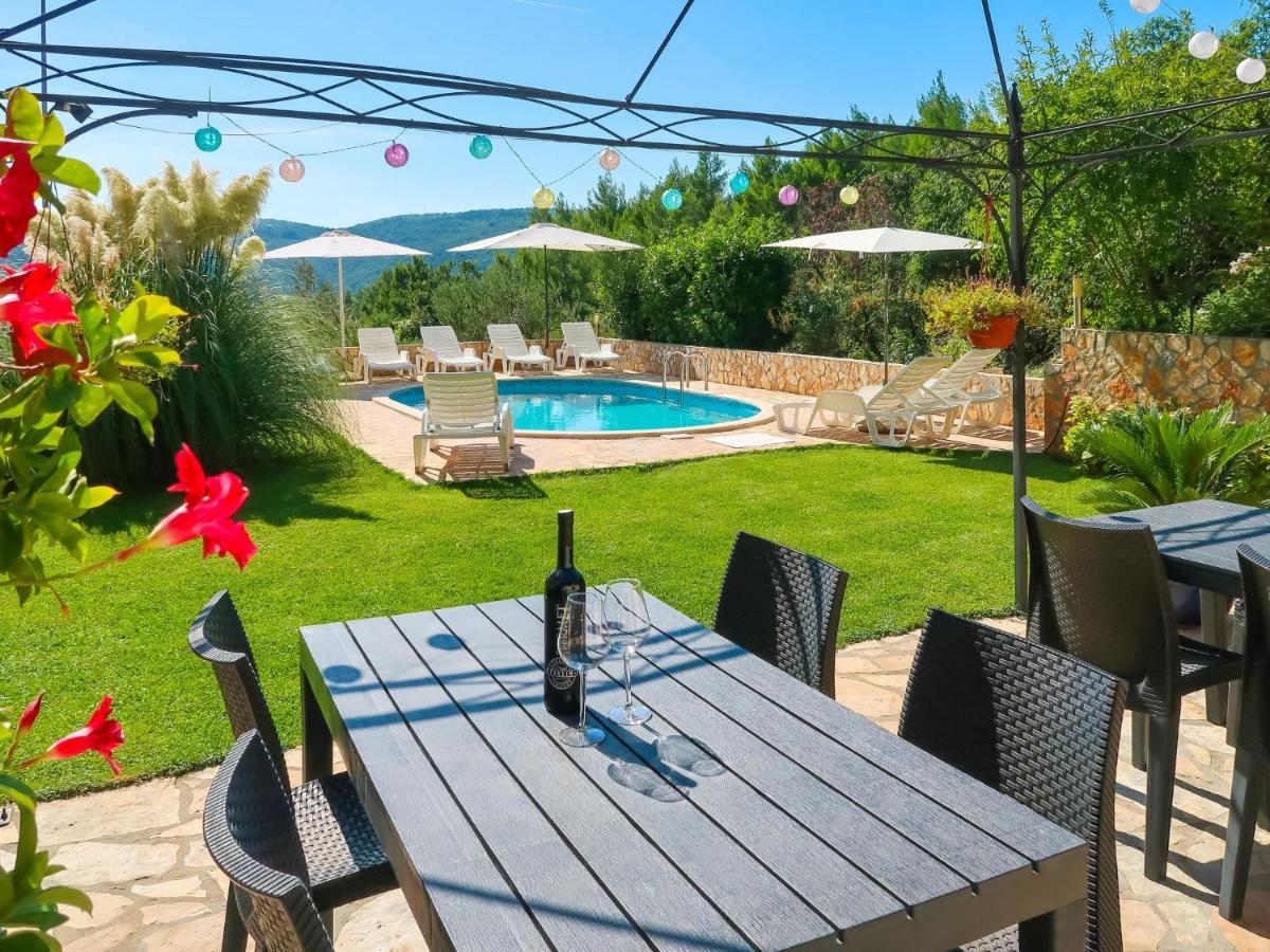 Chantal - Rac150 By Interhome Apartment
